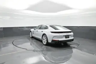2025 Porsche Panamera Base - Photo 21