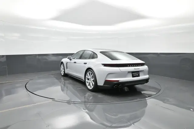 2025 Porsche Panamera Base - Photo 22