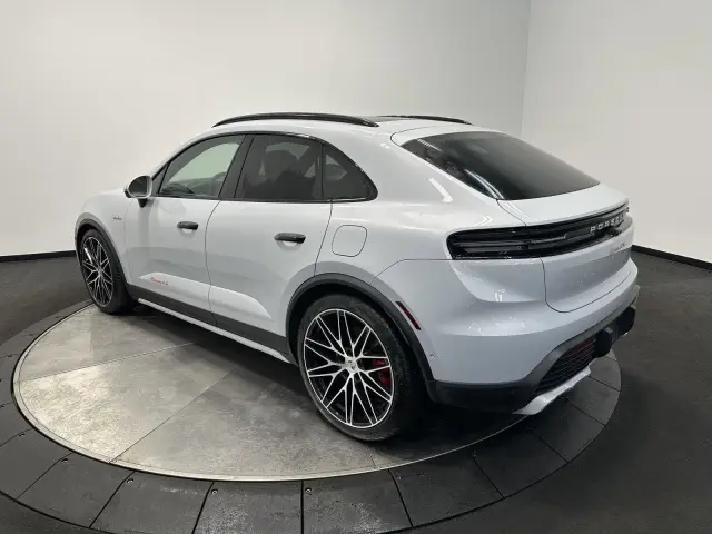 2026 Porsche Macan S - Photo 22
