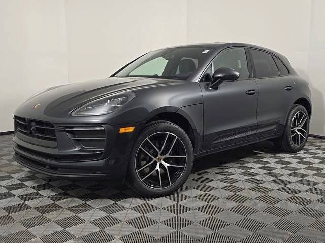 2026 Porsche Macan Base