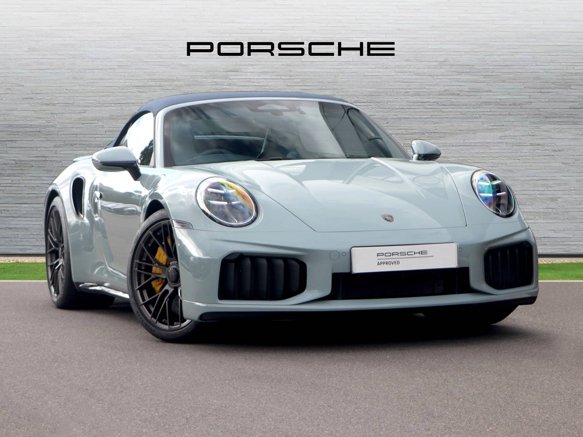 911 Turbo S Cabriolet, photo 1 of 37