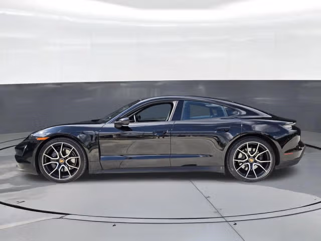 2024 Porsche Taycan Base - Photo 10