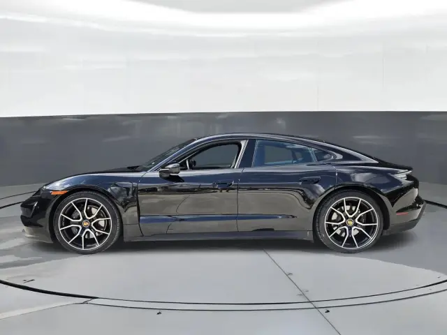 2024 Porsche Taycan Base - Photo 14