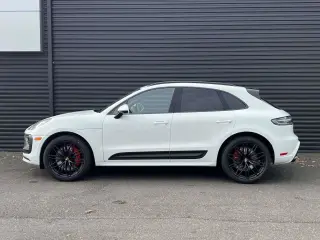 2026 Porsche Macan GTS - Photo 13