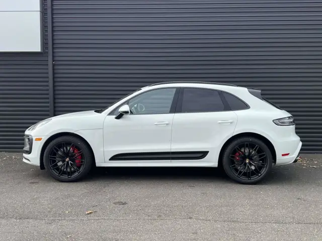 2026 Porsche Macan GTS - Photo 14