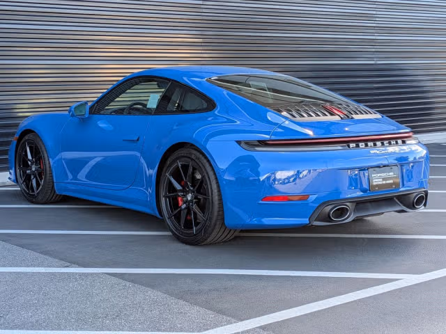 2025 Porsche 911 S - Photo 18