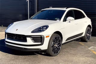 2026 Porsche Macan's photo