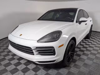 2023 Porsche Cayenne Platinum Edition's photo
