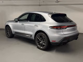 2026 Porsche Macan T - Photo 17