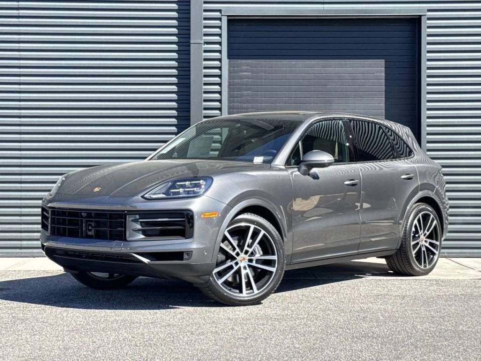 2026 Porsche Cayenne Base