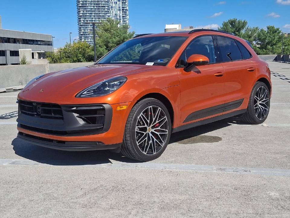 2025 Porsche Macan
