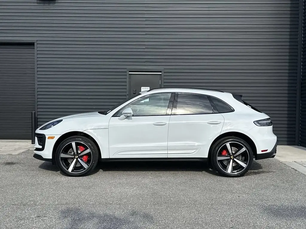 2026 Porsche Macan S - Photo 16