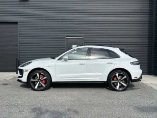 2026 Porsche Macan S - Photo 13