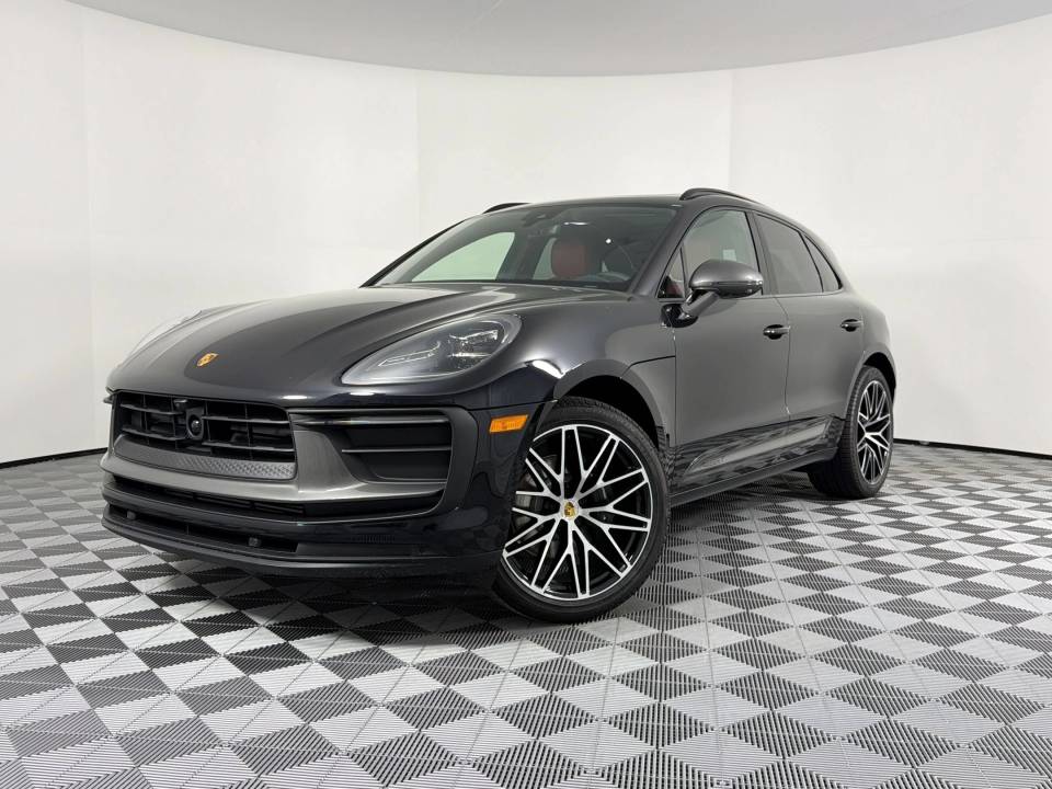 2026 Porsche Macan T