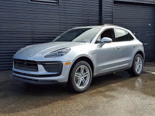 2025 Porsche Macan T's photo
