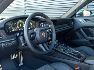 2026 Porsche 911 - Photo 25