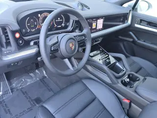 2026 Porsche Cayenne Coup E-Hybrid - Photo 29