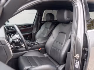 2023 Porsche Cayenne Base - Photo 33