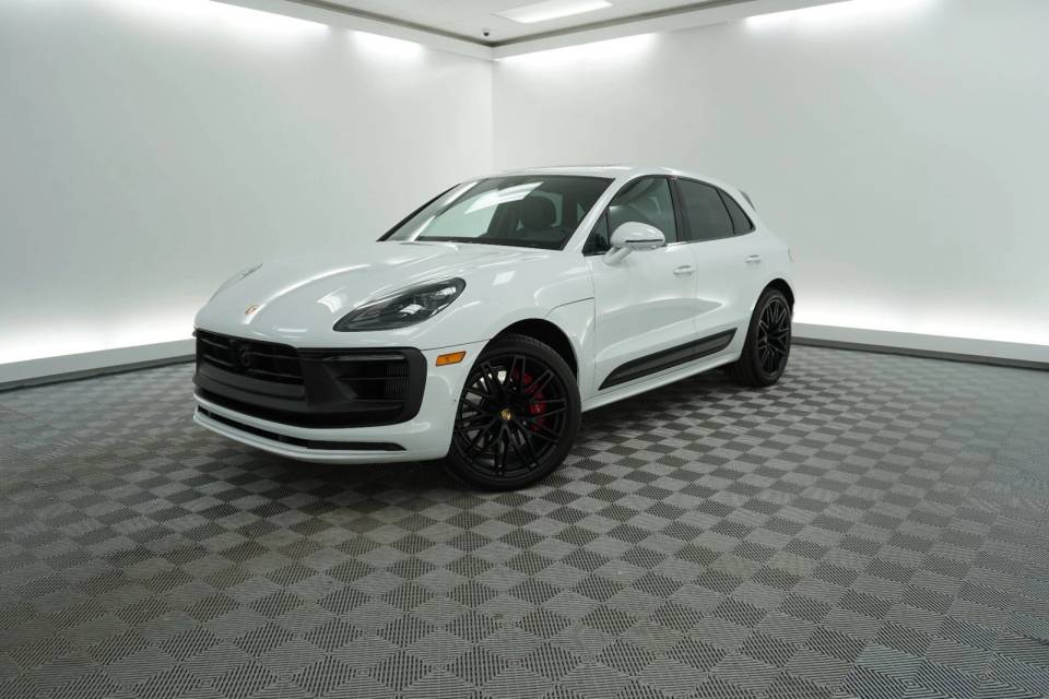 2026 Porsche Macan GTS