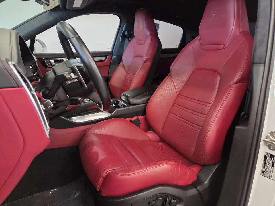 2023 Porsche Cayenne Coup Turbo - Photo 39