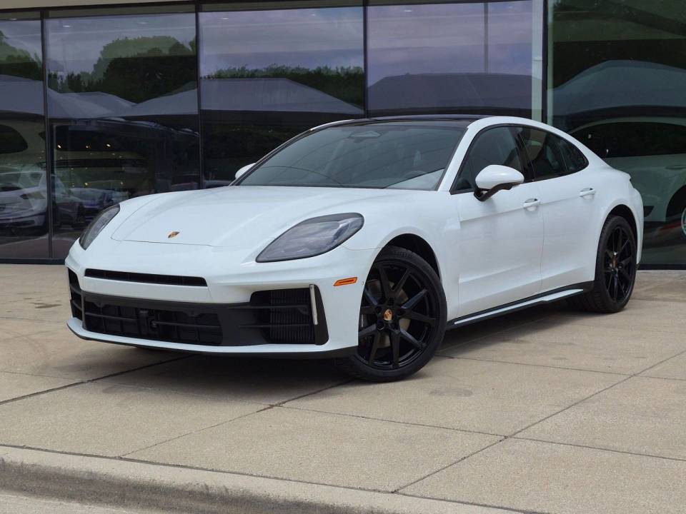 2026 Porsche Panamera