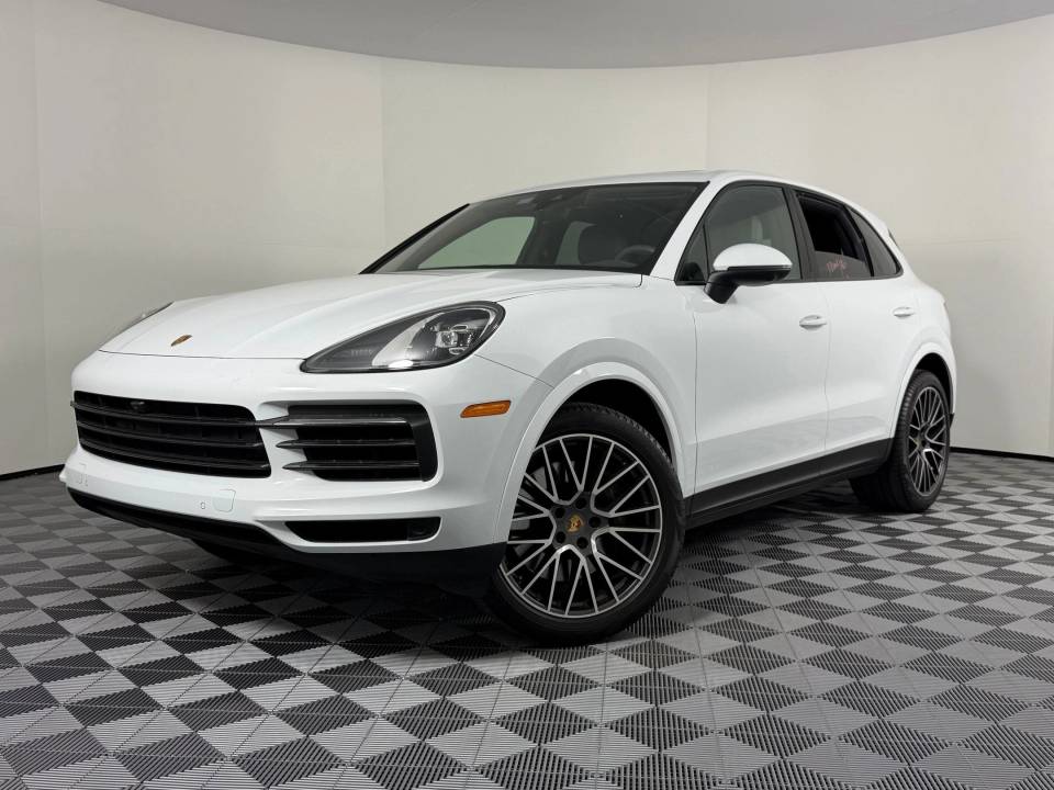 2023 Porsche Cayenne Base