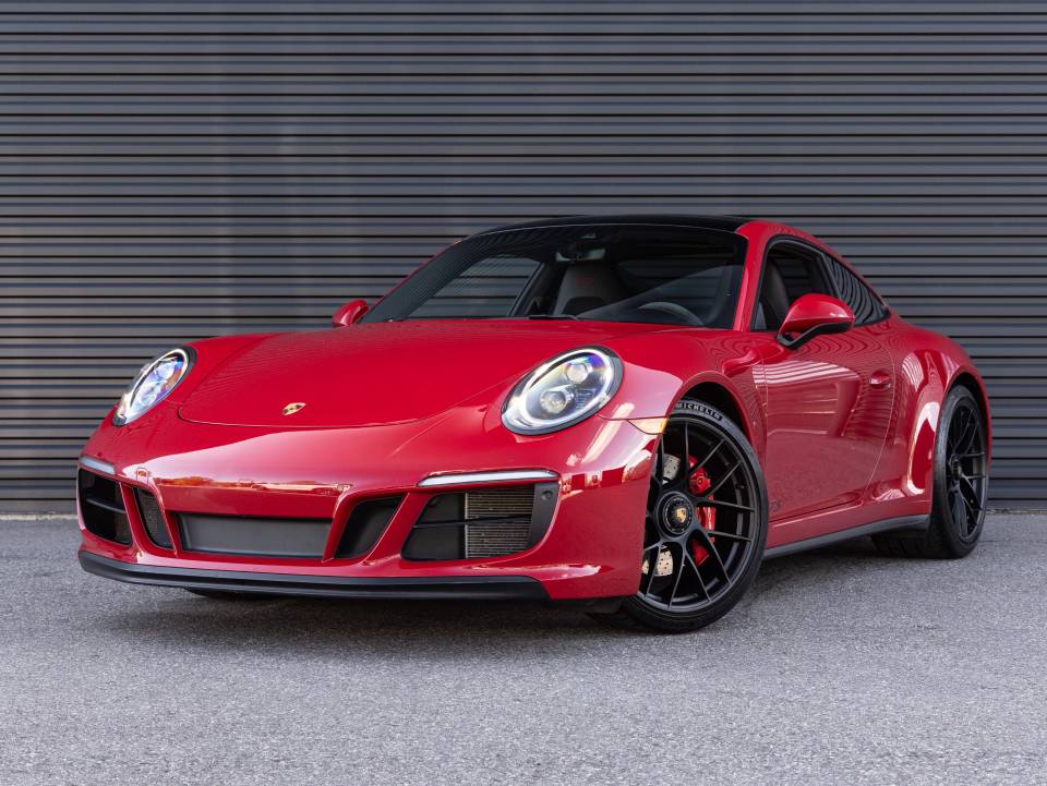 2019 Porsche 911 Carrera GTS