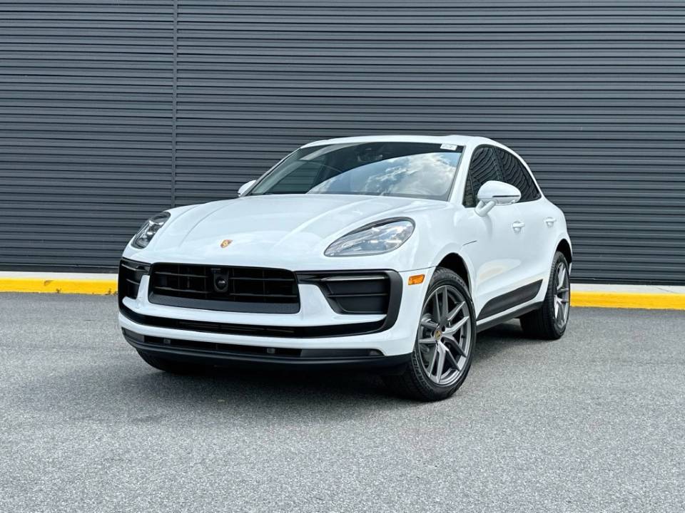 2026 Porsche Macan