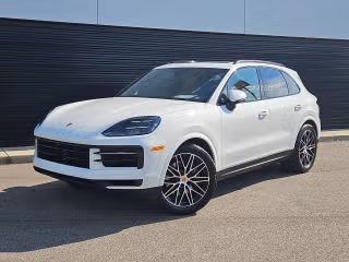 2025 Porsche Cayenne -'s photo