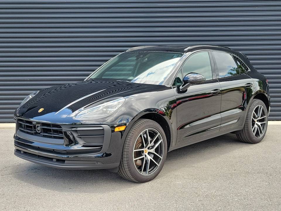 2025 Porsche Macan