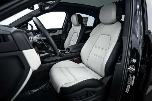 2026 Porsche Cayenne Coup S E-Hybrid - Photo 38