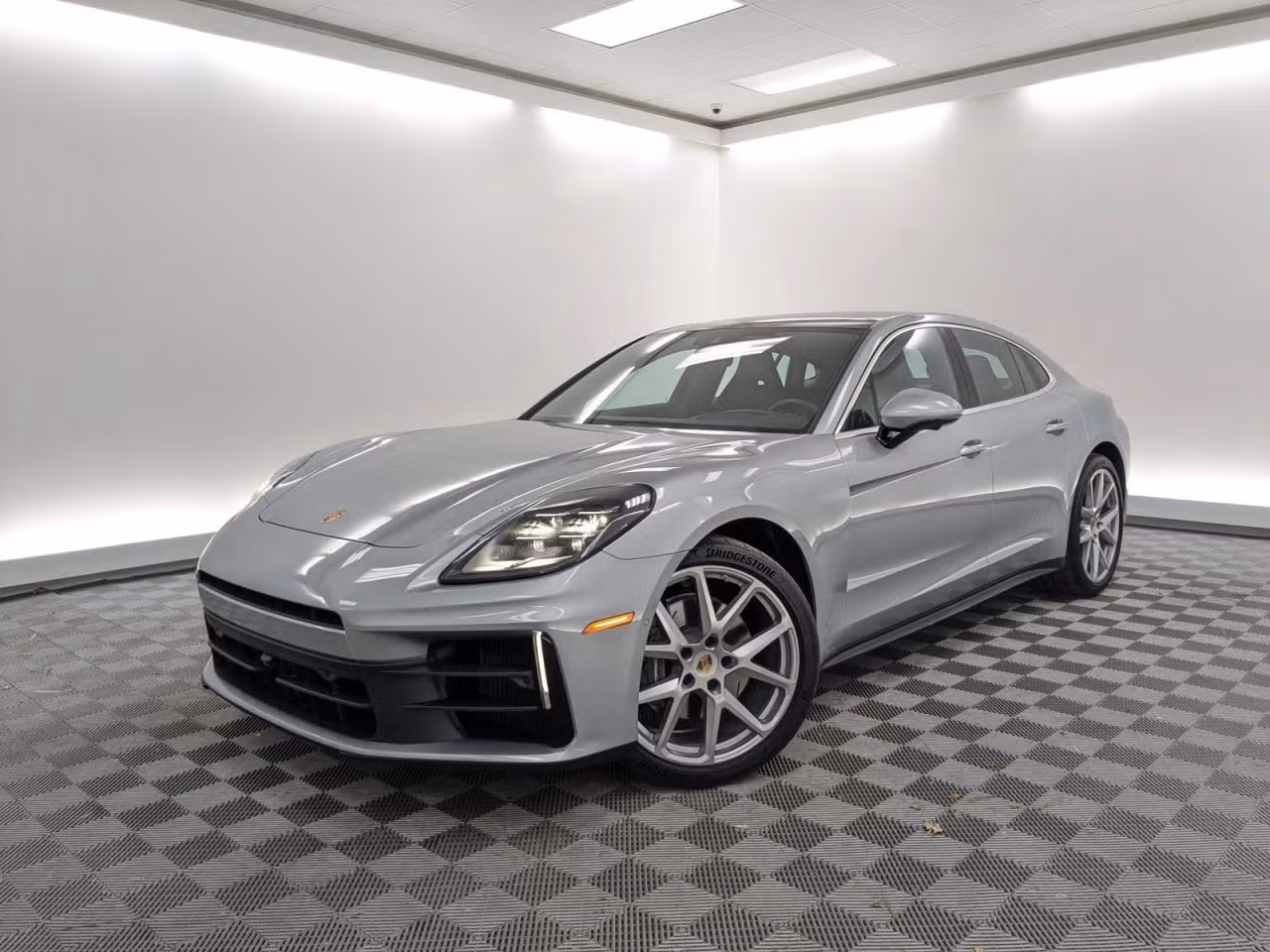 2025 Porsche Panamera Base - Photo 4