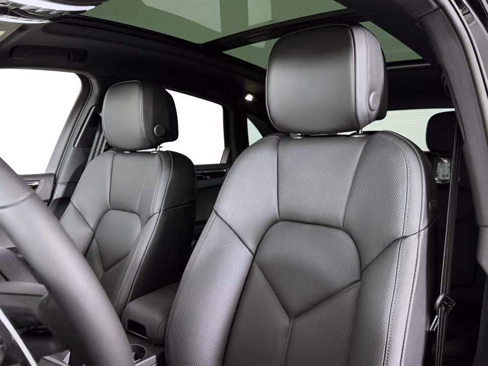 2026 Porsche Macan Base - Photo 35