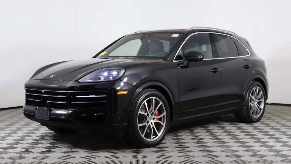 2024 Porsche Cayenne S