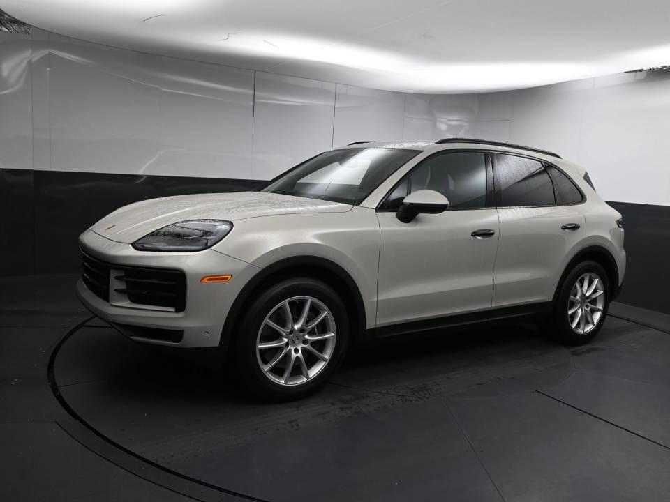 2025 Porsche Cayenne Base