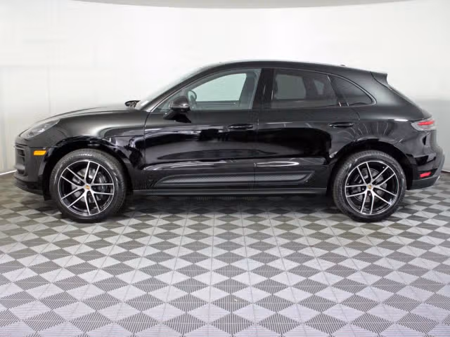 2026 Porsche Macan Base - Photo 10