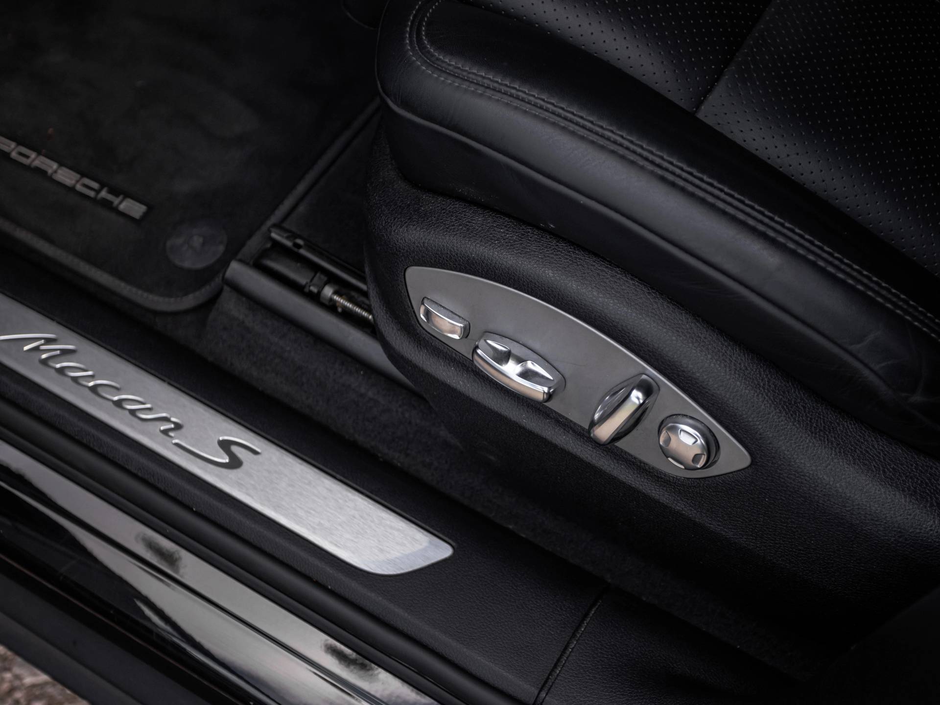 Macan S, photo 33 of 33