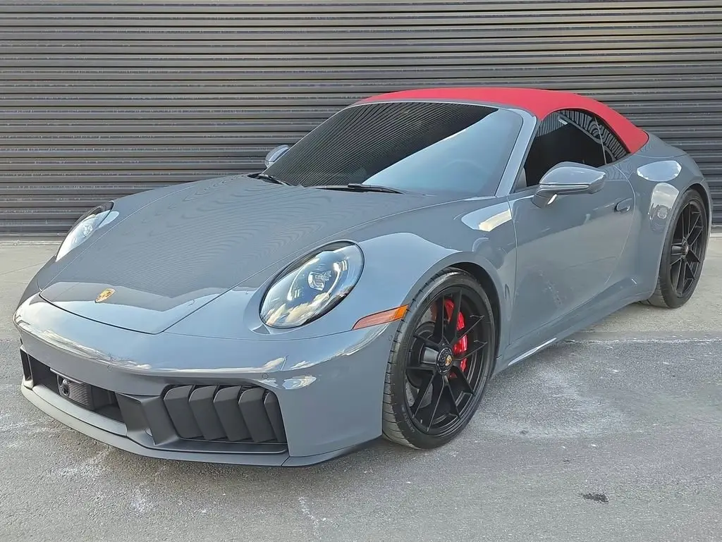 2025 Porsche 911 GTS - Photo 8