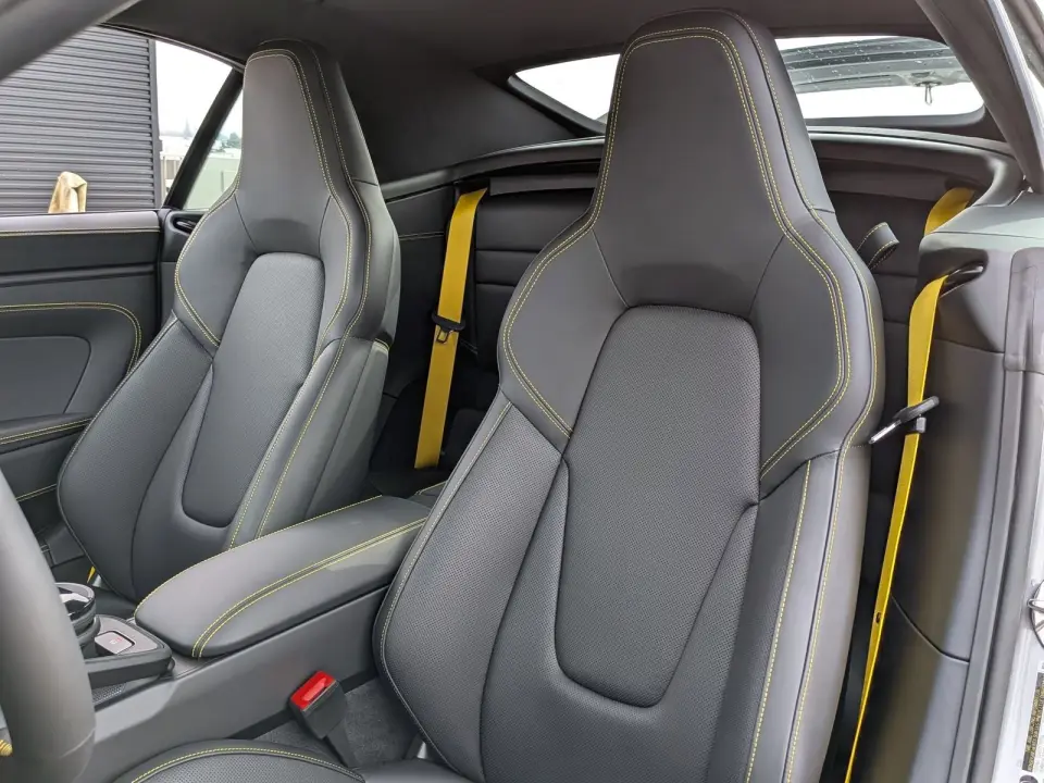 2026 Porsche 911 GTS - Photo 39