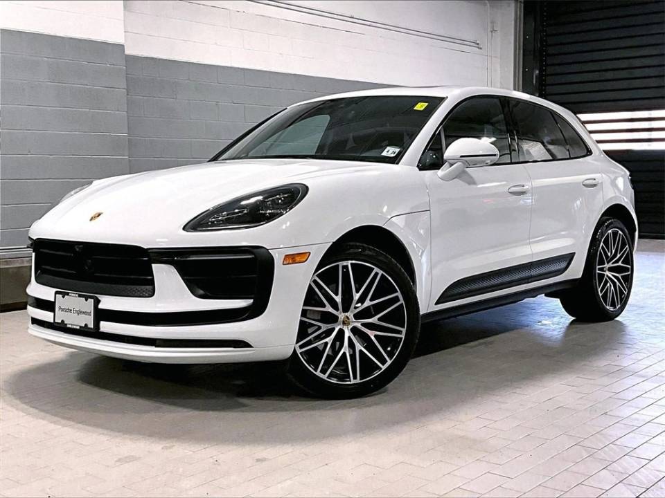 2023 Porsche Macan Base