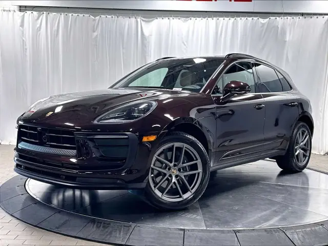 2026 Porsche Macan T - Photo 6