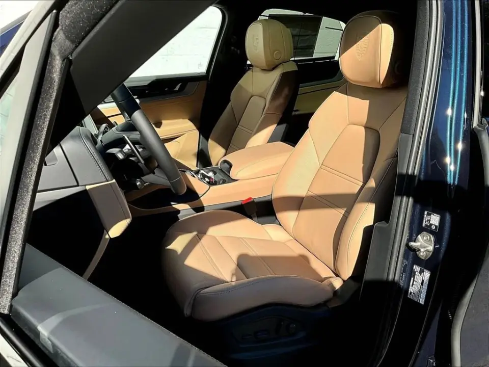 2026 Porsche Cayenne Coup E-Hybrid - Photo 39