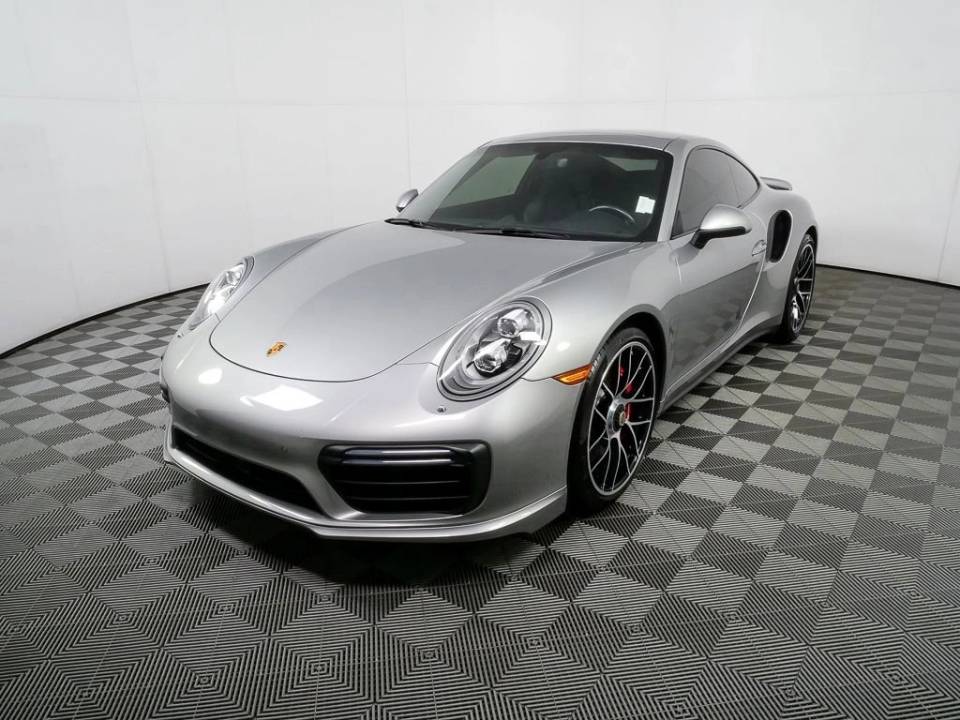 2017 Porsche 911 Turbo