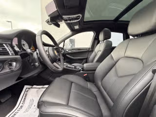 2026 Porsche Macan S - Photo 33