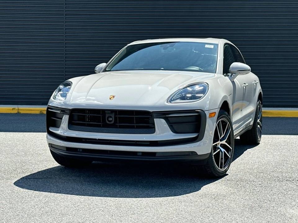 2026 Porsche Macan