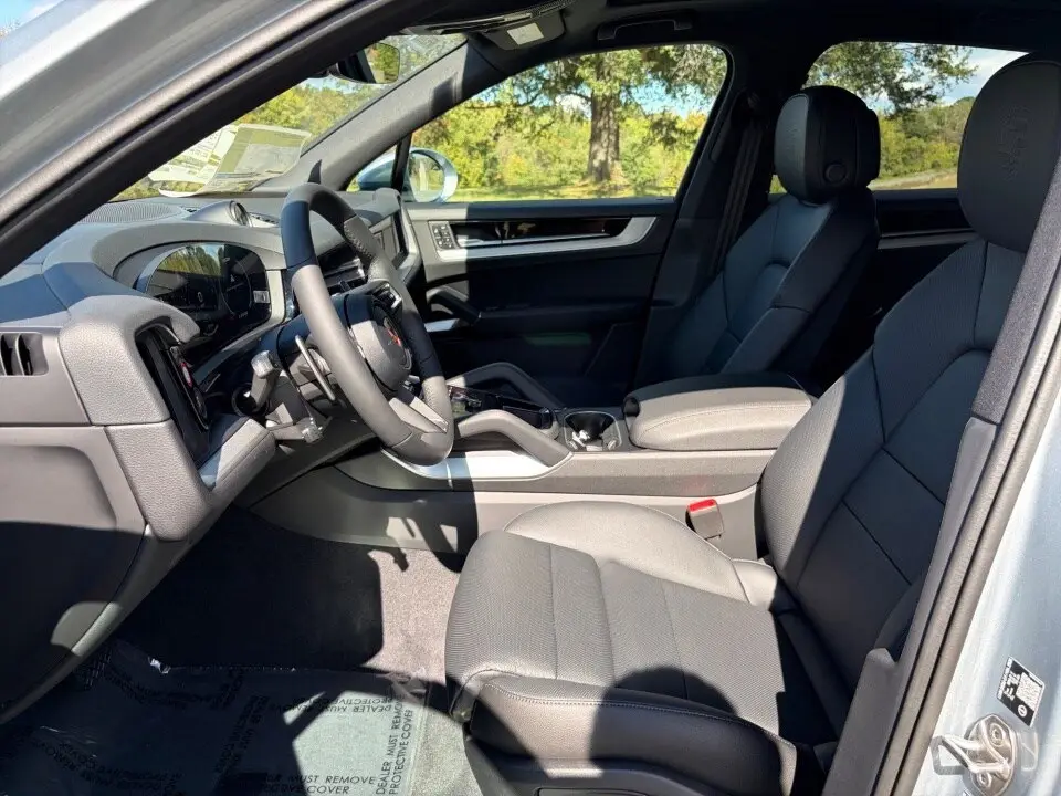 2026 Porsche Cayenne E-Hybrid - Photo 40