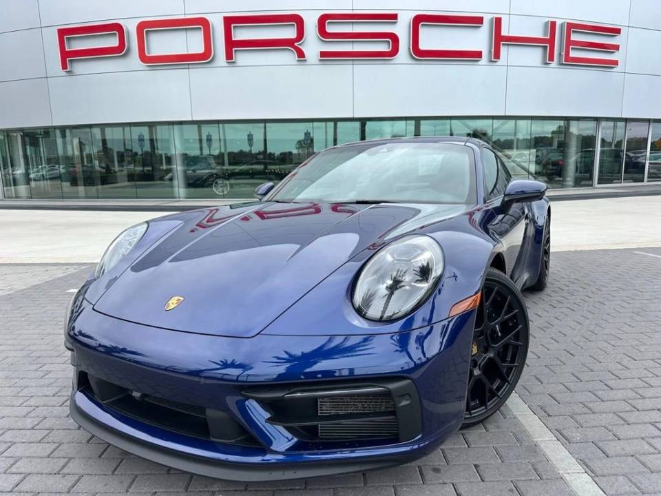2024 Porsche 911 GTS