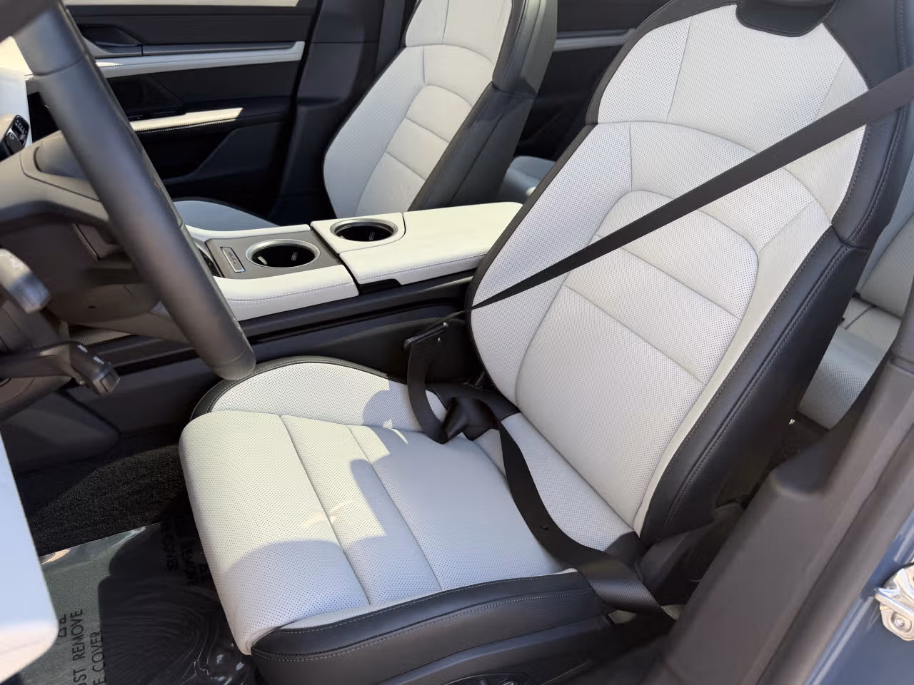 2026 Porsche Taycan S - Photo 36