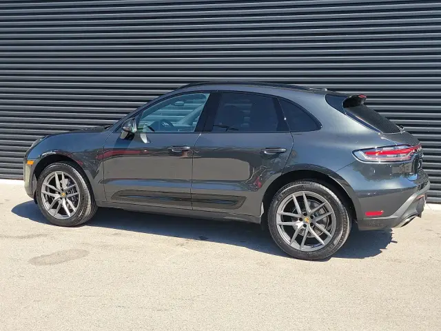 2025 Porsche Macan Base - Photo 22