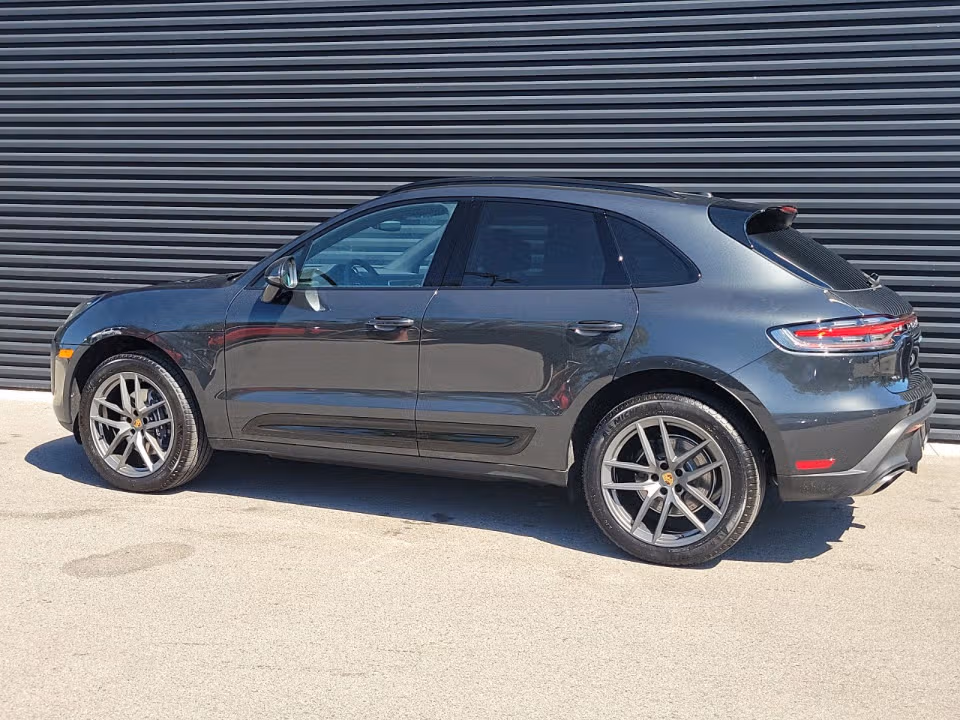 2025 Porsche Macan Base - Photo 19
